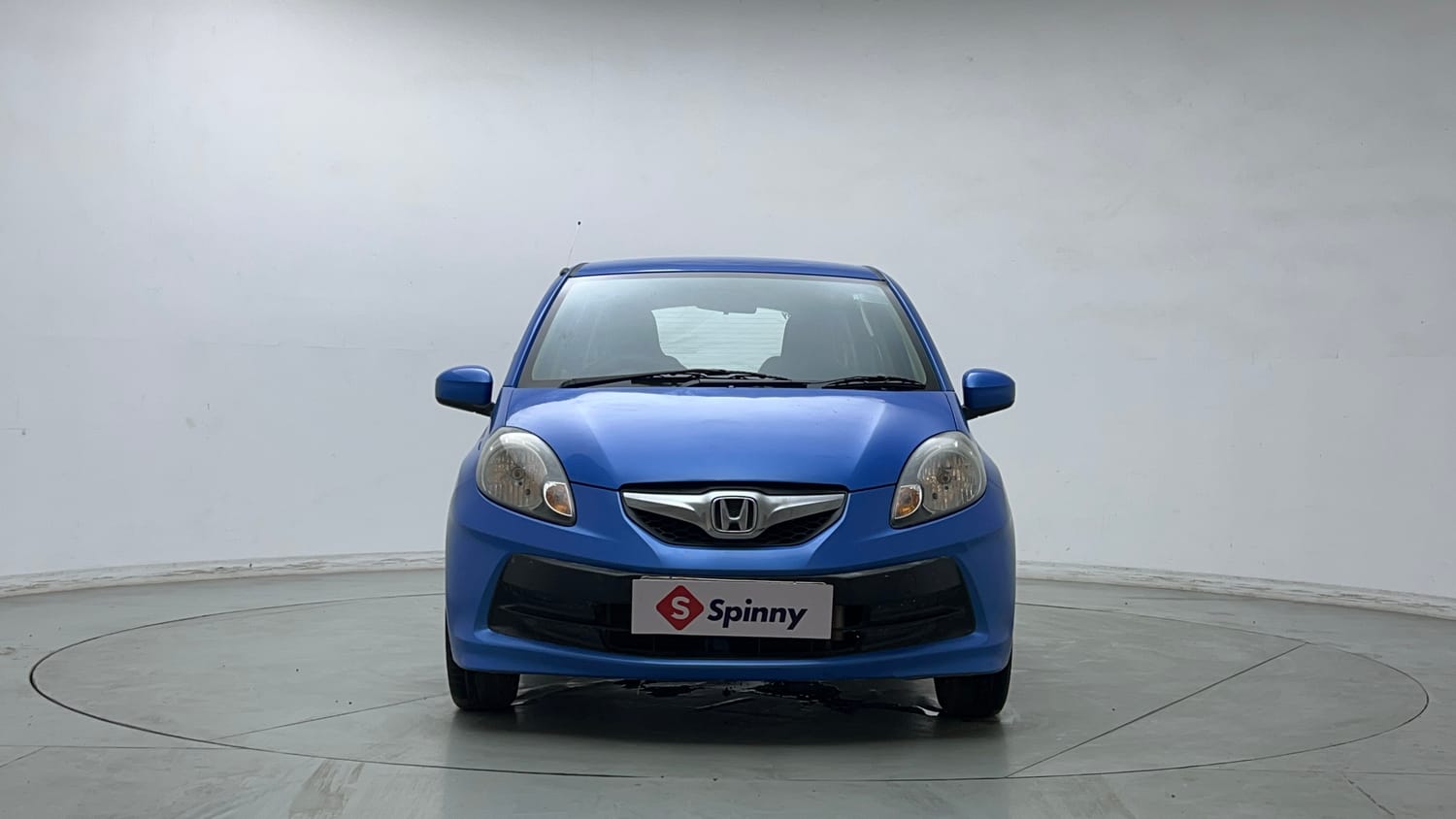 Used 2013 Honda Brio S MT Petrol Manual exterior FRONT VIEW