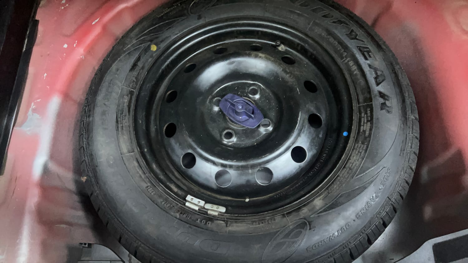 Used 2019 Maruti Suzuki Swift VDi Diesel Manual tyres SPARE TYRE VIEW
