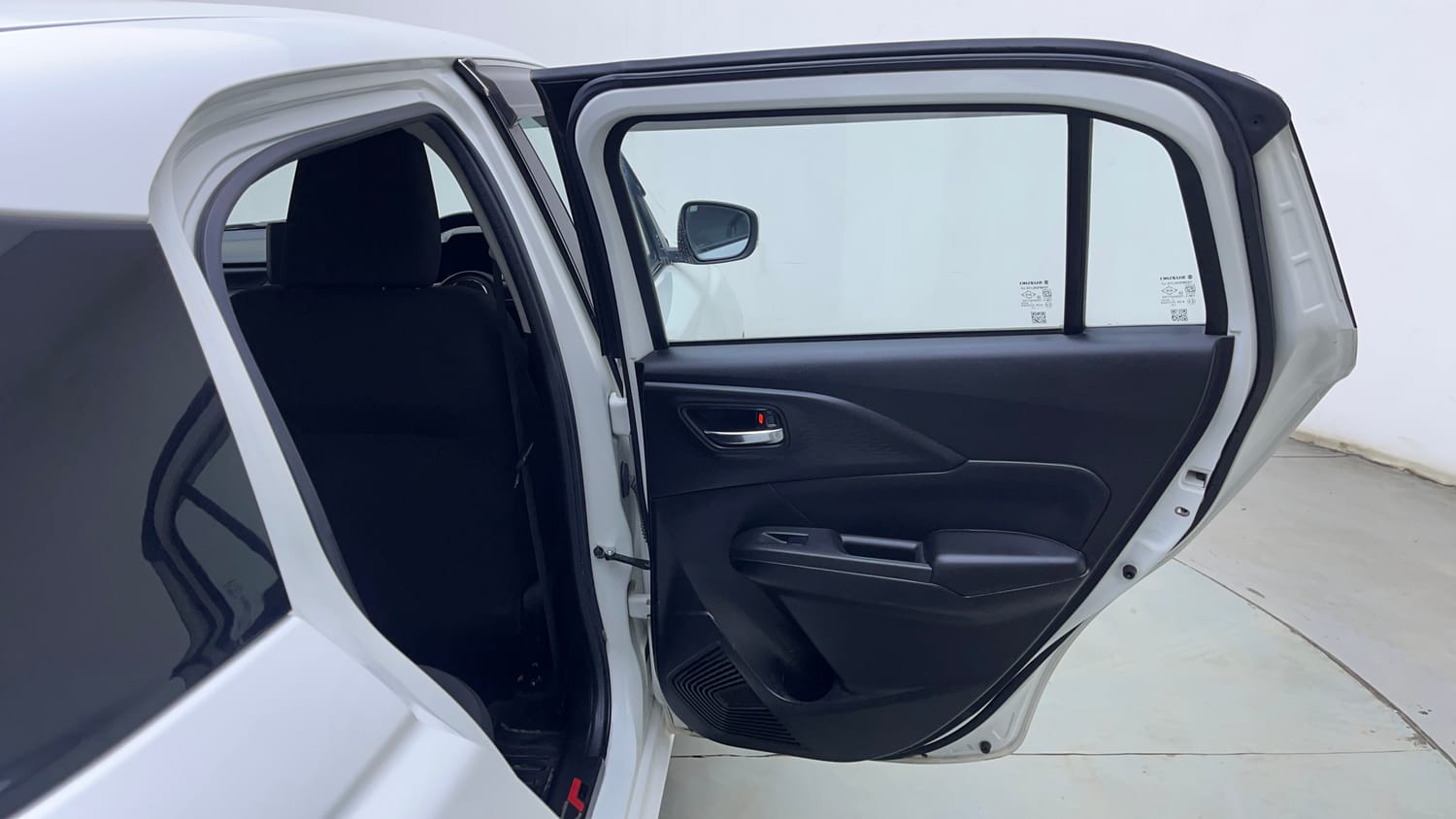 Used 2025 Maruti Suzuki Swift VXi (O) AMT Petrol Automatic interior RIGHT REAR DOOR OPEN VIEW