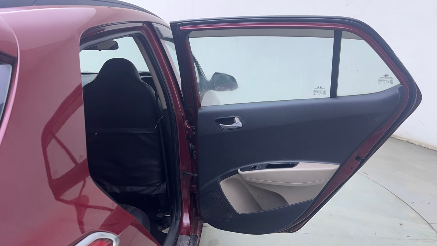 Used 2017 Hyundai Grand i10 Asta 1.1 CRDi Diesel Manual interior RIGHT REAR DOOR OPEN VIEW