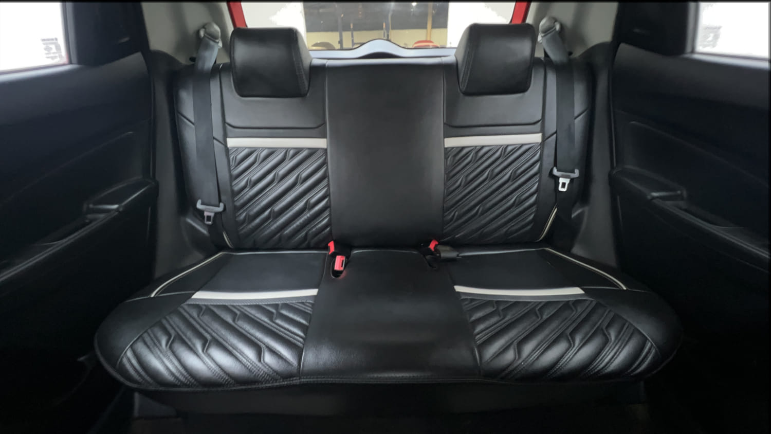 Used 2019 Maruti Suzuki Swift VDi Diesel Manual interior REAR SEAT CONDITION VIEW