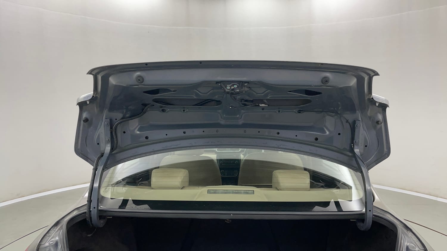 Used 2019 Maruti Suzuki Dzire ZXi AMT Petrol Automatic interior DICKY DOOR OPEN VIEW
