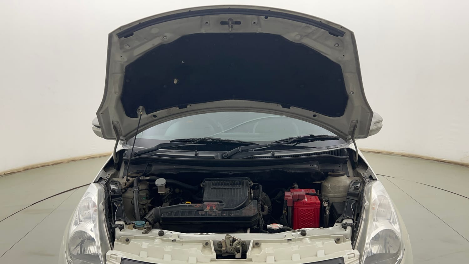 Used 2013 Maruti Suzuki Swift VXi Petrol Manual engine ENGINE & BONNET OPEN FRONT VIEW
