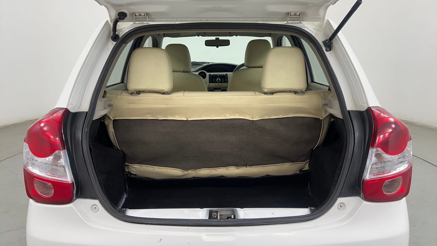 Used 2014 Toyota Etios Liva GD Diesel Manual interior DICKY INSIDE VIEW