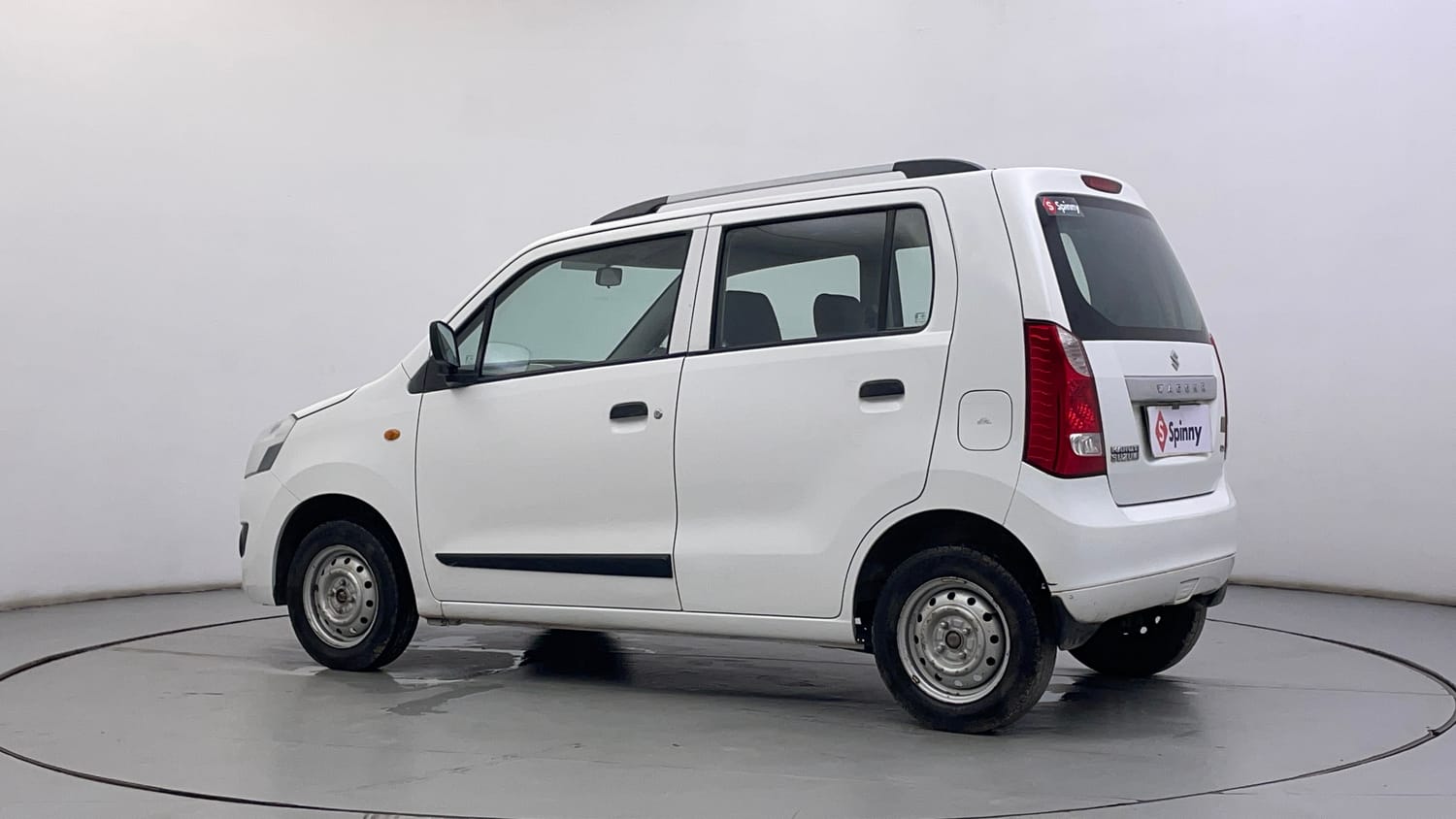 Used 2013 Maruti Suzuki Wagon R LXI Petrol Manual exterior LEFT REAR CORNER VIEW