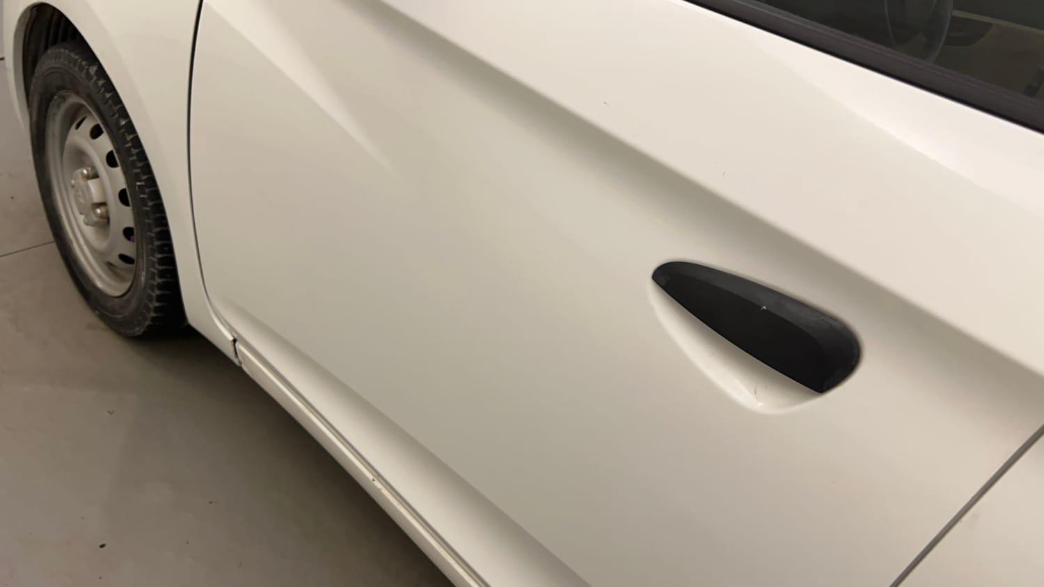 Used 2018 Hyundai Eon Era + Petrol Manual dents MINOR SCRATCH