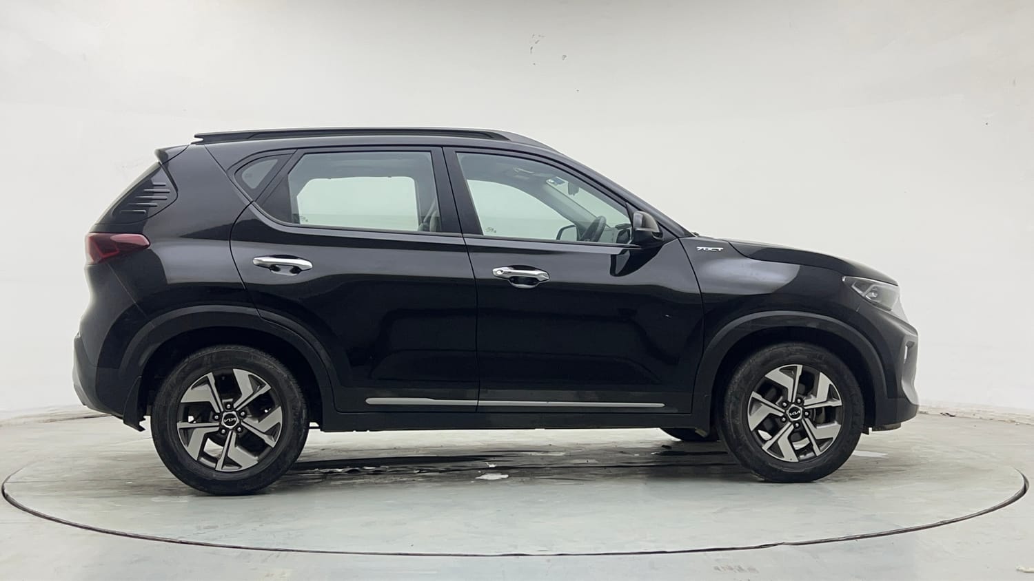 Used 2023 Kia Sonet HTX 1.0 DCT Petrol Automatic exterior RIGHT SIDE VIEW