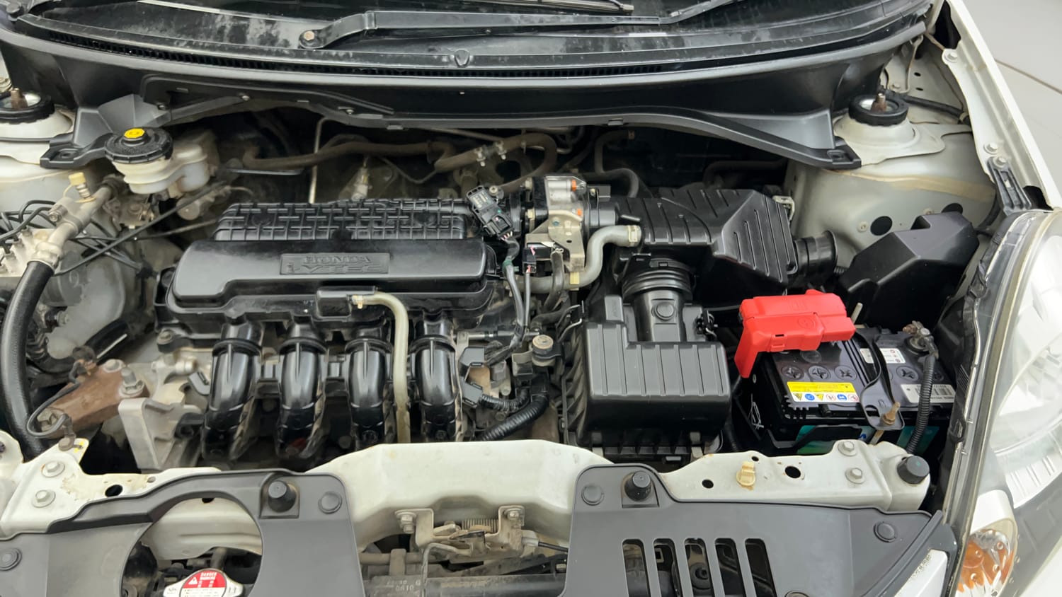 Used 2016 Honda Amaze 1.2 SX i-VTEC Petrol Manual engine ENGINE LEFT SIDE VIEW