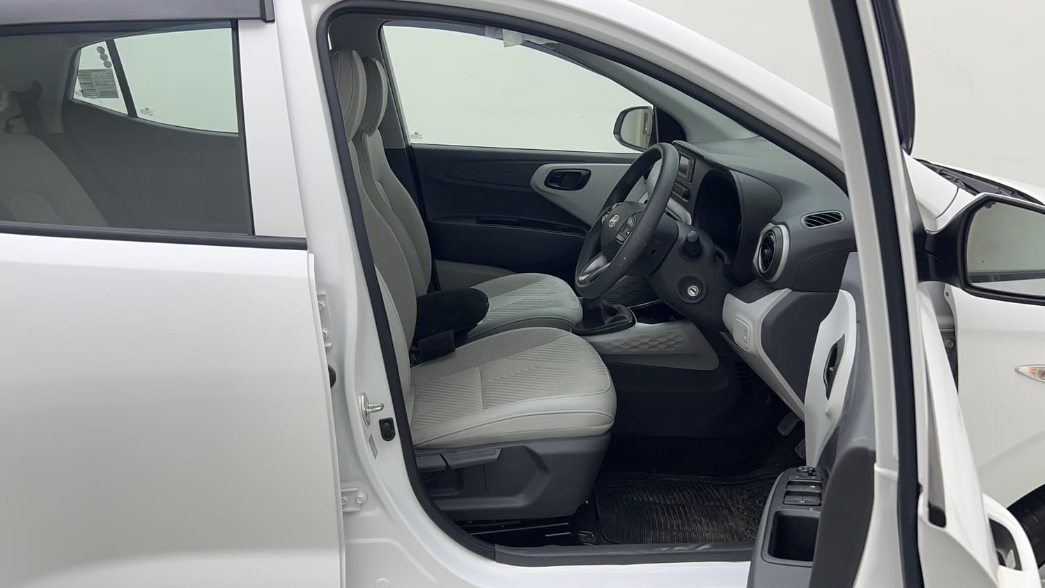 Used 2026 Hyundai Grand i10 Nios Magna 1.2 Kappa Petrol Manual interior RIGHT SIDE FRONT DOOR CABIN VIEW