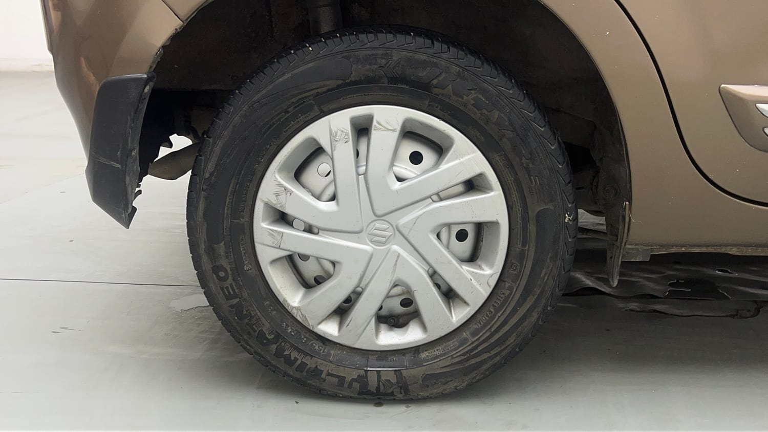 Used 2022 Maruti Suzuki Wagon R LXI 1.0 CNG Cng Manual tyres RIGHT REAR TYRE RIM VIEW