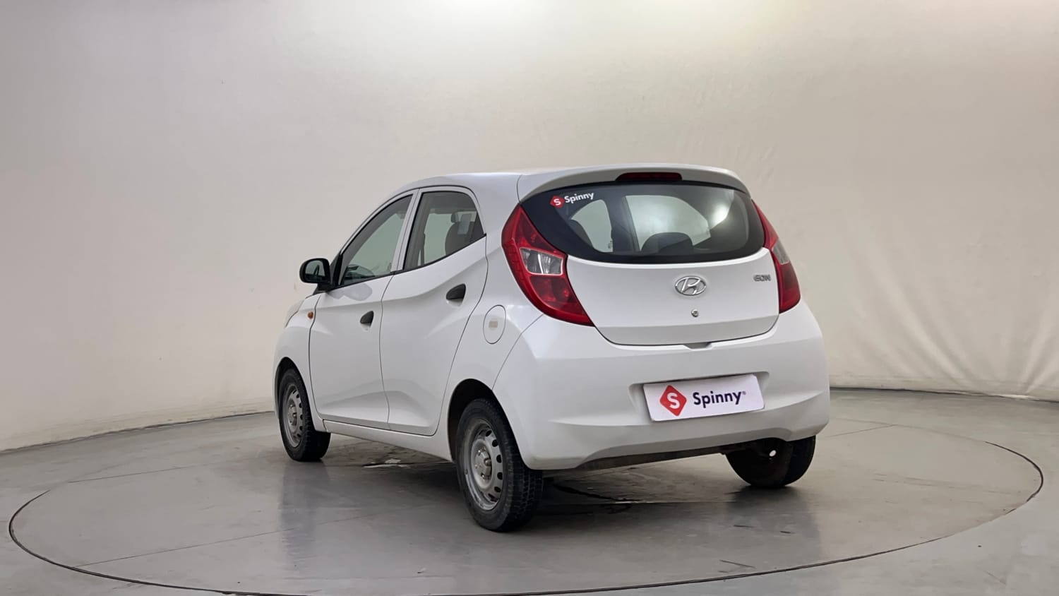 Used 2018 Hyundai Eon Era + Petrol Manual exterior LEFT REAR CORNER VIEW