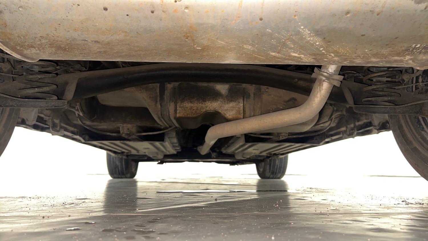 Used 2016 Maruti Suzuki S-Cross Delta 1.6 Diesel Manual extra REAR UNDERBODY VIEW (TAKEN FROM REAR)