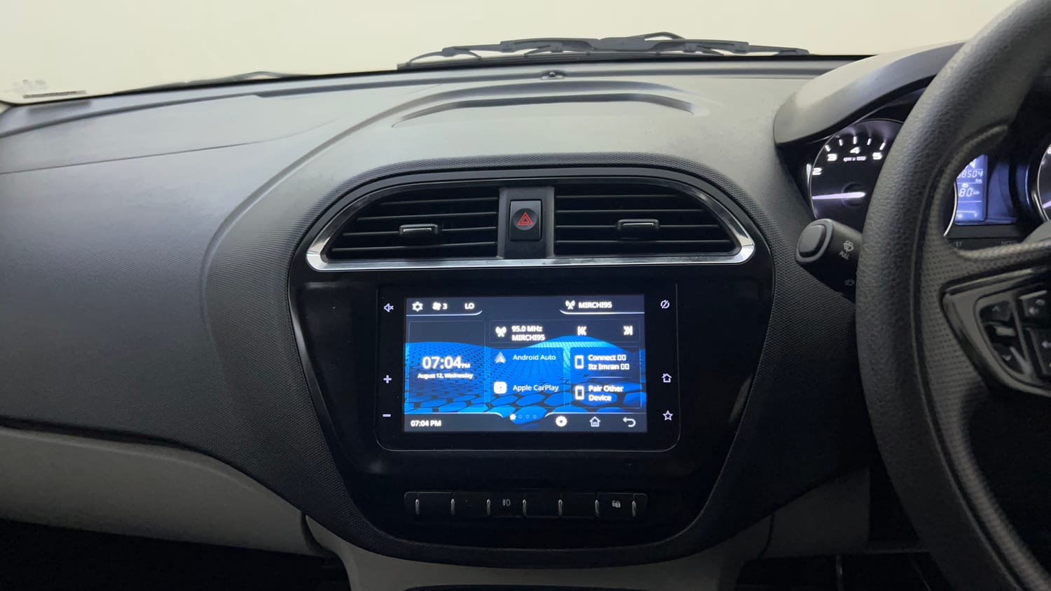 Used 2019 Tata Tiago Revotron XZA Plus Petrol Automatic top_features Touch screen infotainment system