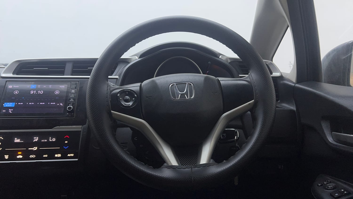 Used 2017 Honda WR-V VX MT Petrol Petrol Manual interior STEERING VIEW