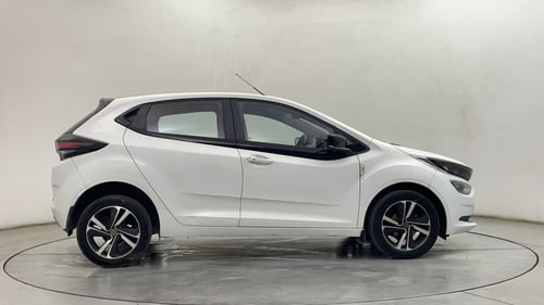 Used 2023 Tata Altroz XZ Plus Diesel Diesel Manual exterior RIGHT SIDE VIEW