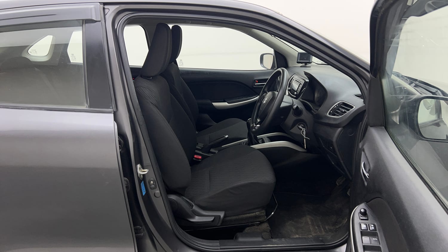 Used 2017 Maruti Suzuki Baleno Delta 1.2 Petrol Manual interior RIGHT SIDE FRONT DOOR CABIN VIEW
