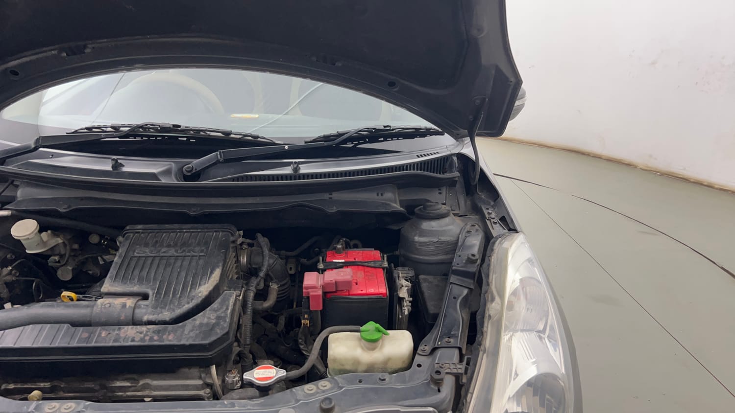 Used 2013 Maruti Suzuki Swift Dzire VXI Petrol Manual engine ENGINE LEFT SIDE HINGE & APRON VIEW