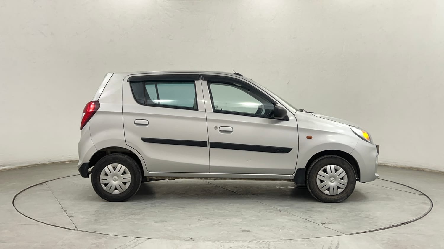 Used 2023 Maruti Suzuki Alto 800 VXi Petrol Manual exterior RIGHT SIDE VIEW