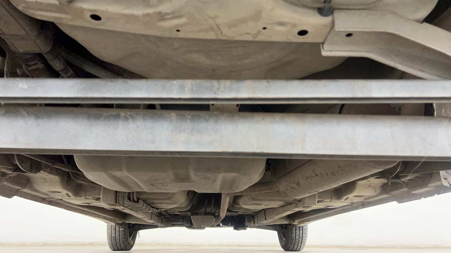 Used 2017 Hyundai Eon Magna + Petrol Manual extra REAR UNDERBODY VIEW (TAKEN FROM REAR)