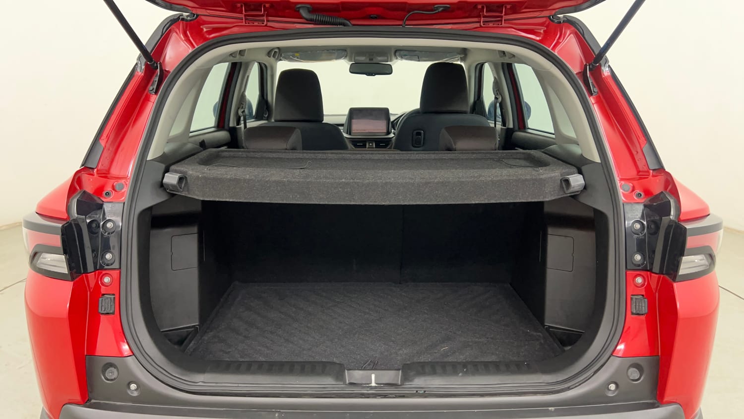 Used 2025 Maruti Suzuki Brezza ZXi Plus AT Petrol Automatic interior DICKY INSIDE VIEW