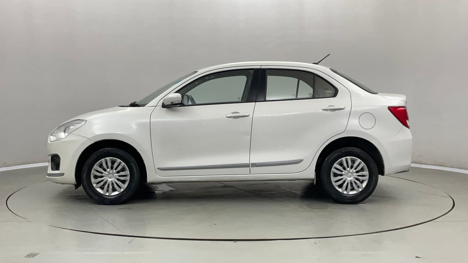 Used 2019 Maruti Suzuki Dzire VXi AMT Petrol Automatic exterior LEFT SIDE VIEW