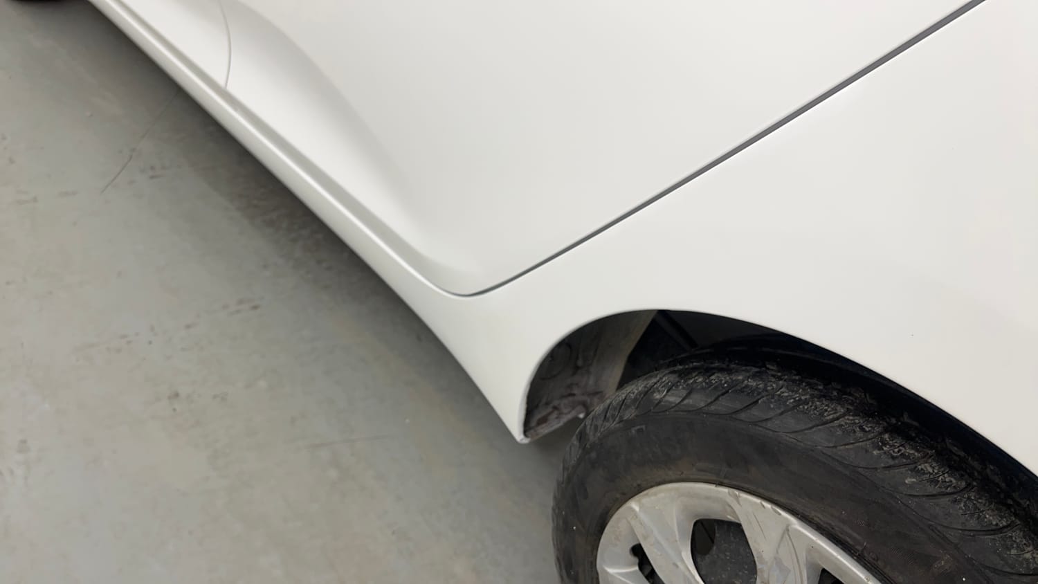 Used 2017 Hyundai Eon Magna + Petrol Manual dents MINOR SCRATCH