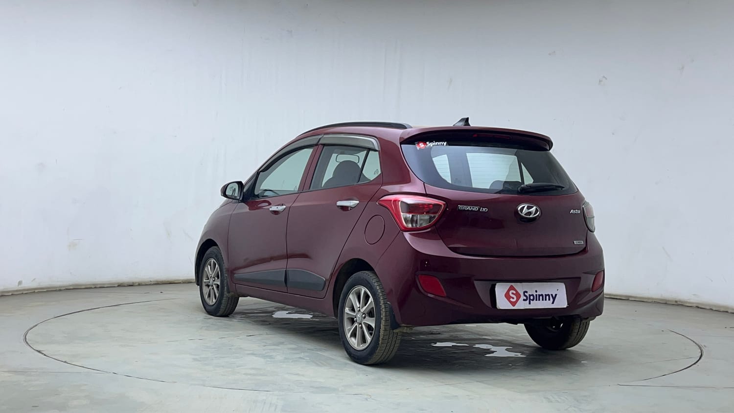 Used 2017 Hyundai Grand i10 Asta 1.1 CRDi Diesel Manual exterior LEFT REAR CORNER VIEW