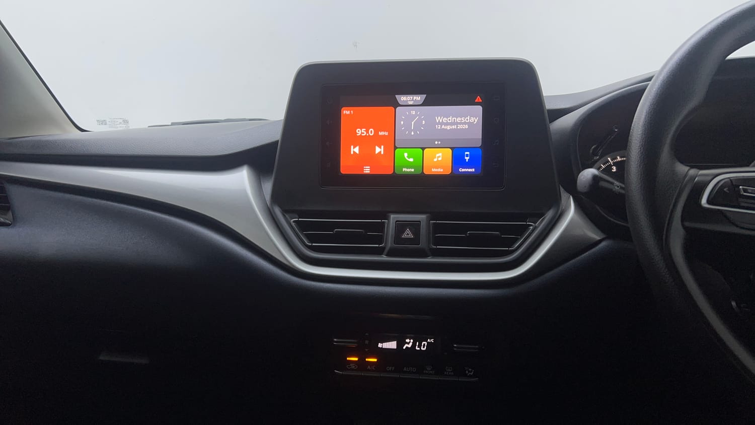 Used 2022 Maruti Suzuki Baleno Delta MT Petrol Manual top_features Integrated (in-dash) music system