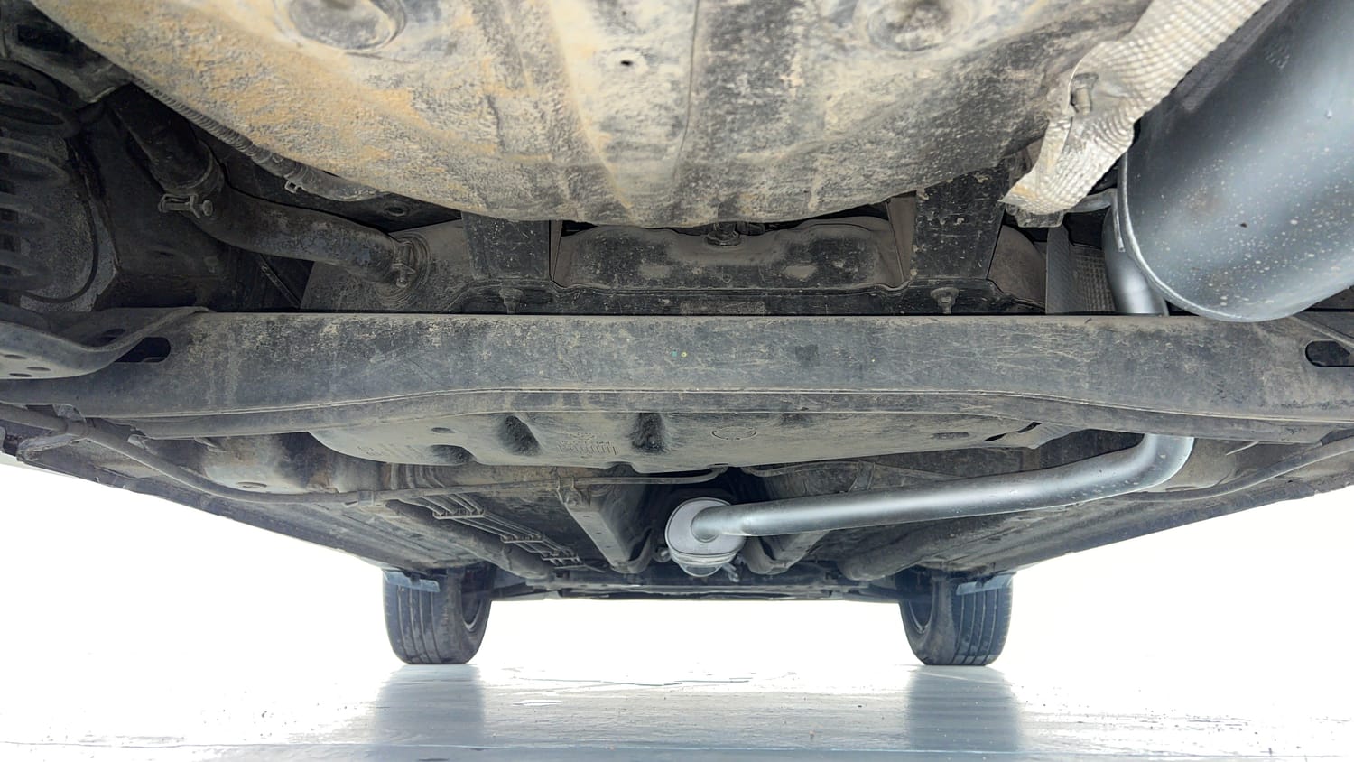 Used 2021 Kia Sonet GTX Plus 1.0 DCT Petrol Automatic extra REAR UNDERBODY VIEW (TAKEN FROM REAR)