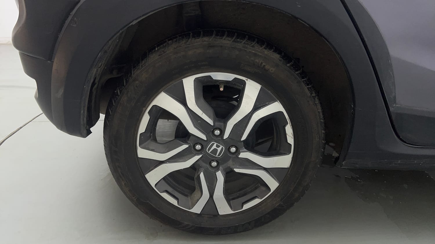 Used 2017 Honda WR-V VX MT Petrol Petrol Manual tyres RIGHT REAR TYRE RIM VIEW