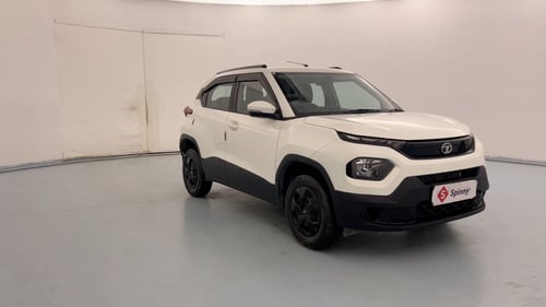 Used 2023 Tata Punch Adventure Rhythm Pack MT Petrol Manual exterior RIGHT FRONT CORNER VIEW