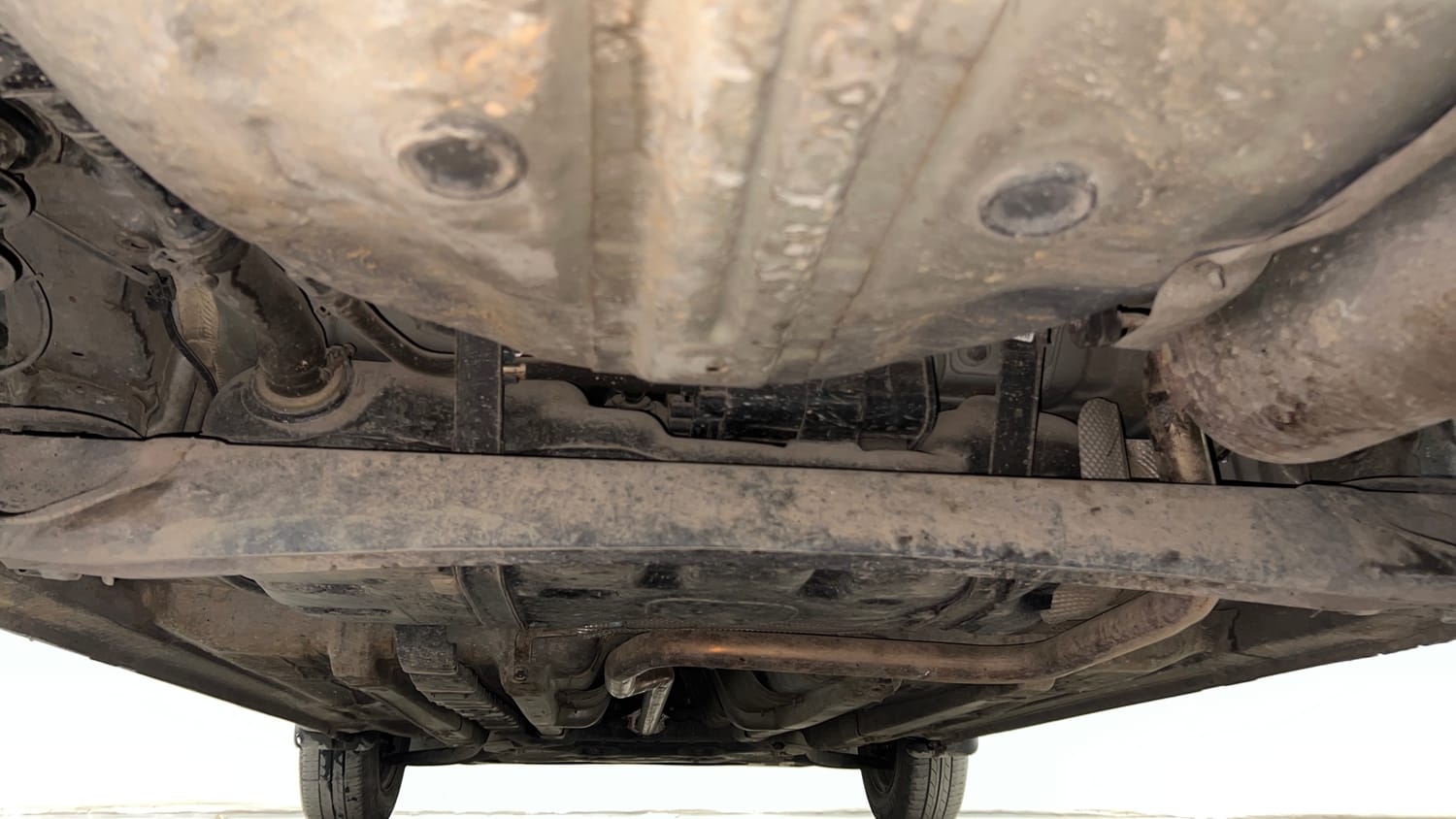 Used 2018 Hyundai Elite i20 Sportz 1.2 Petrol Manual extra REAR UNDERBODY VIEW (TAKEN FROM REAR)