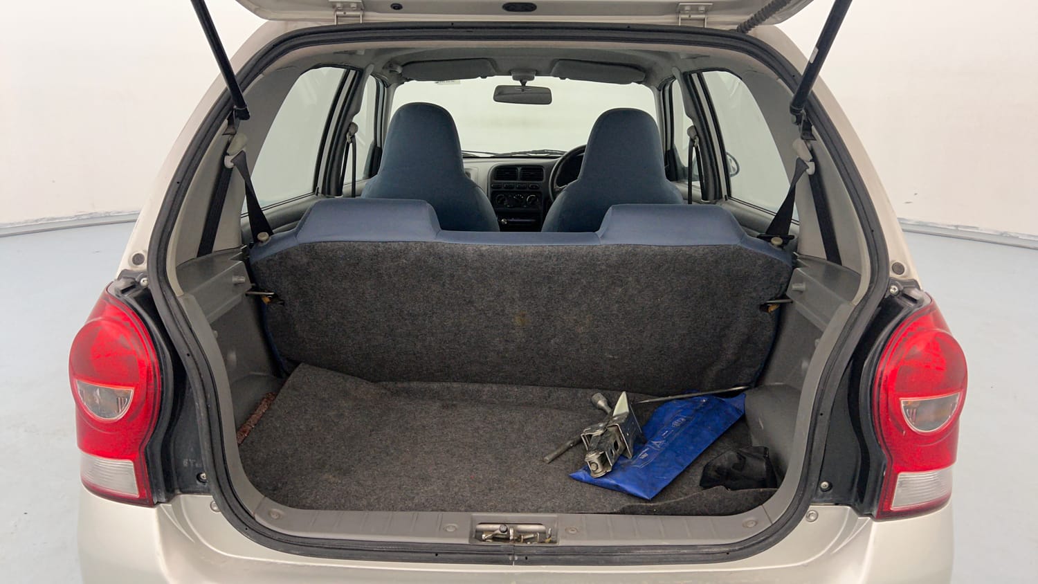 Used 2013 Maruti Suzuki Alto K10 LXi Petrol Manual interior DICKY INSIDE VIEW