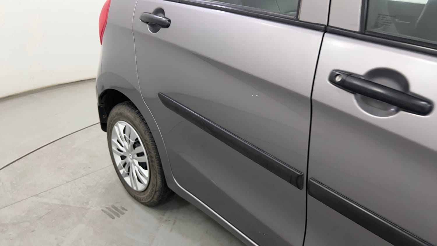 Used 2016 Maruti Suzuki Celerio VXi AMT Petrol Automatic dents MINOR SCRATCH