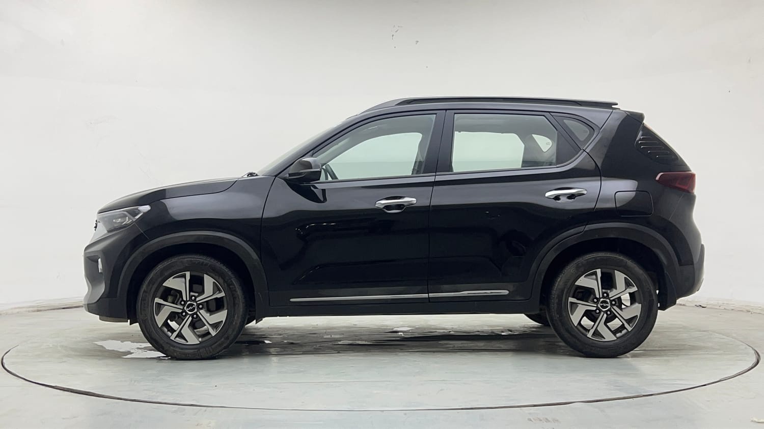 Used 2023 Kia Sonet HTX 1.0 DCT Petrol Automatic exterior LEFT SIDE VIEW