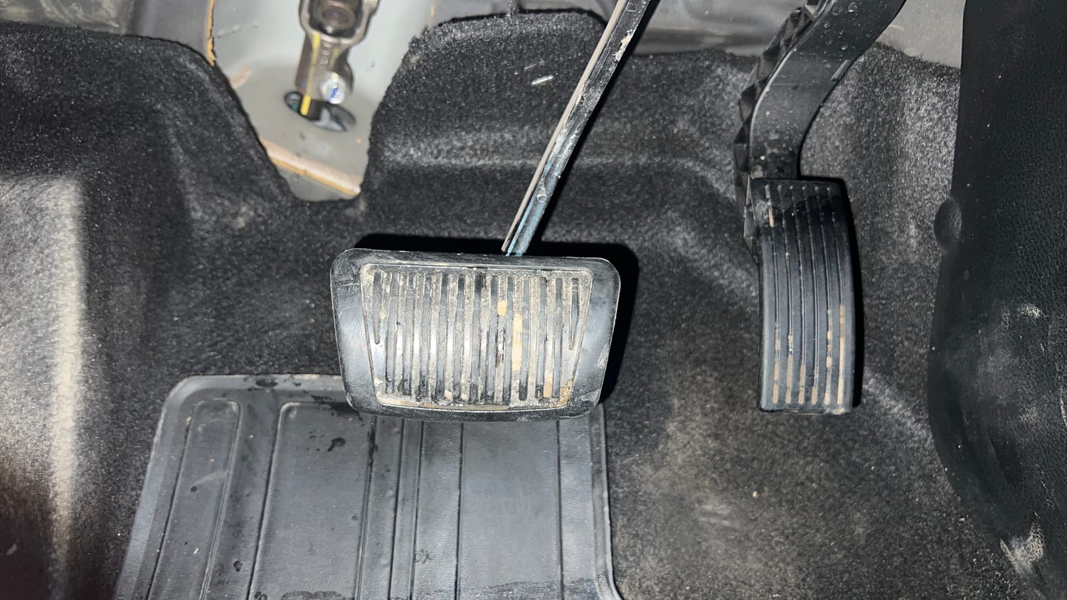 Used 2023 Kia Sonet HTX 1.0 DCT Petrol Automatic interior PEDALS VIEW