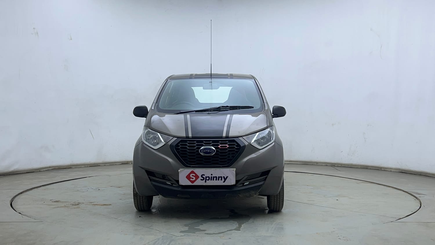 Used 2016 Datsun Redi-GO S Petrol Manual exterior FRONT VIEW