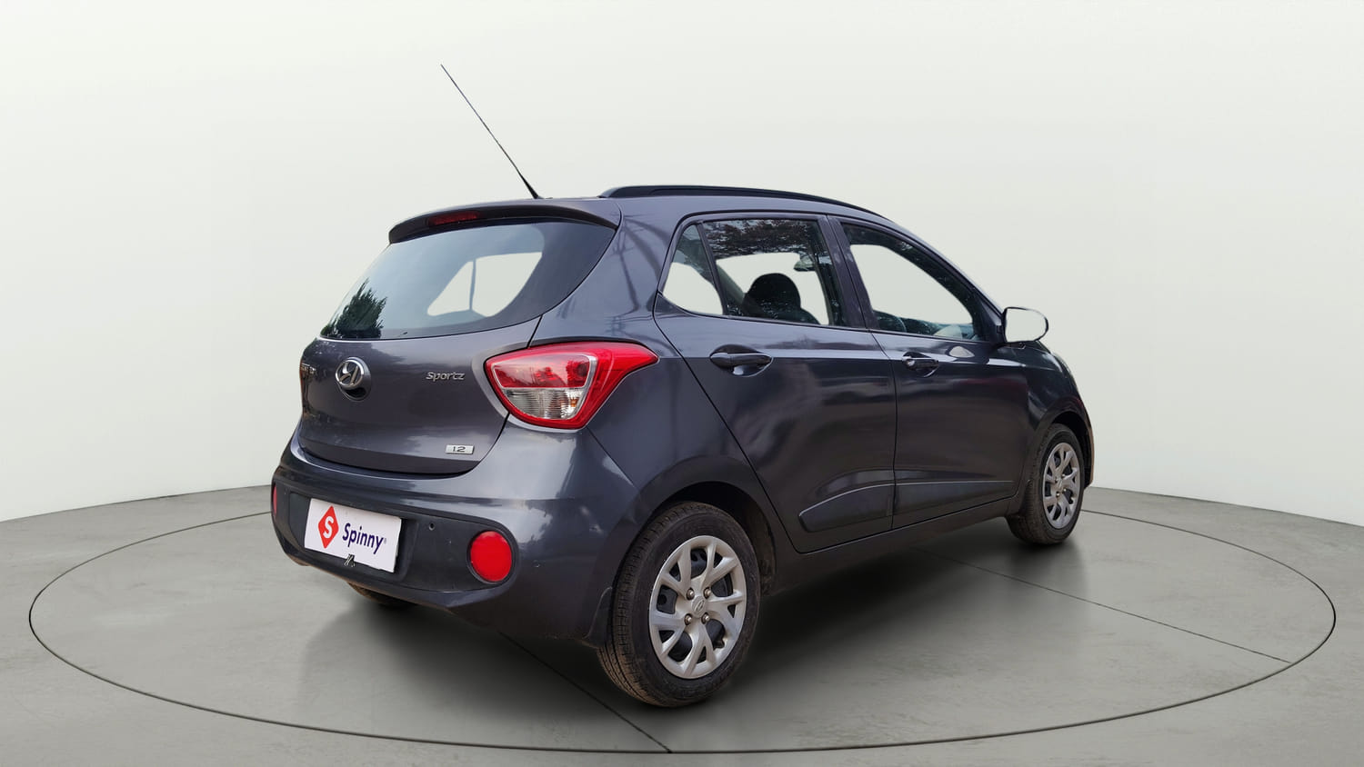 Used 2017 Hyundai Grand i10 Sportz (O) 1.2 Kappa VTVT Petrol Manual exterior RIGHT REAR CORNER VIEW