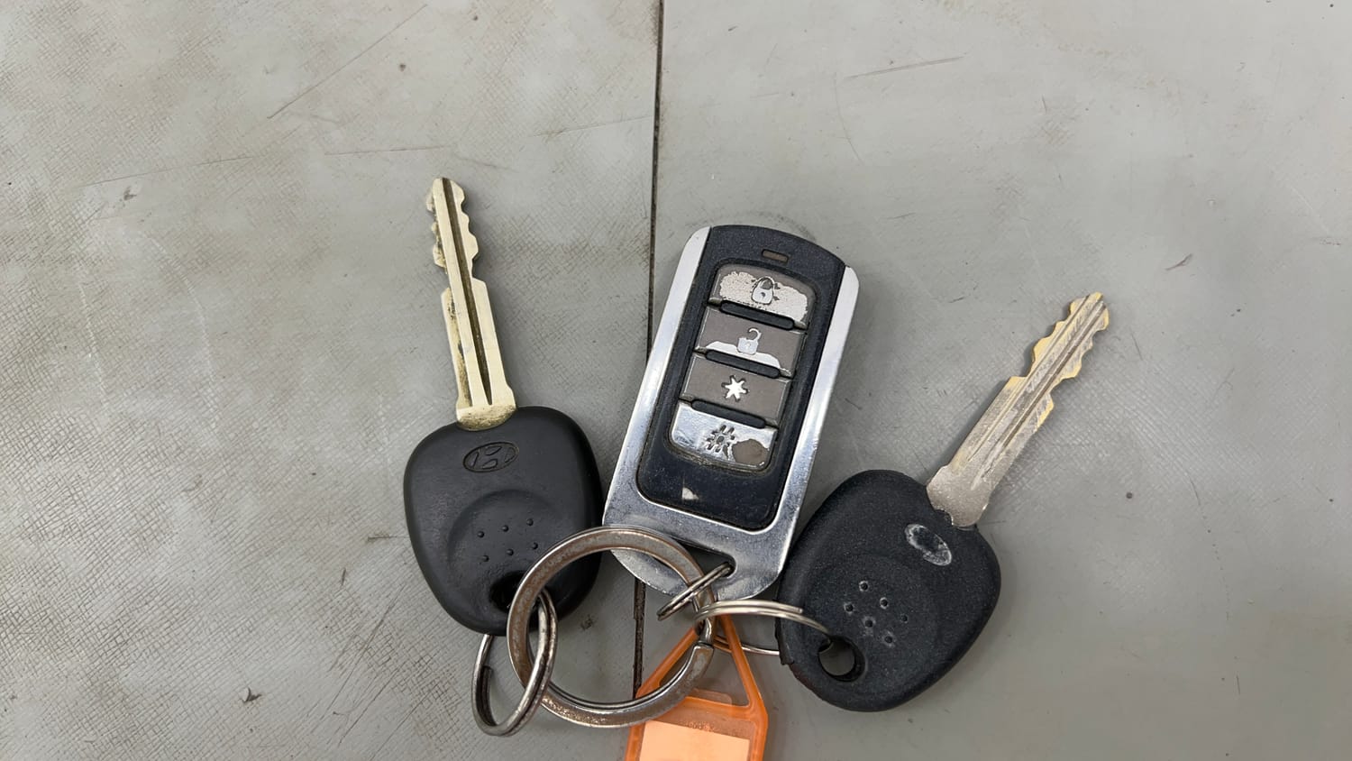 Used 2017 Hyundai Eon Magna + Petrol Manual extra CAR KEY VIEW