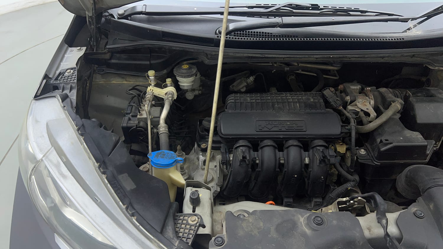 Used 2017 Honda WR-V VX MT Petrol Petrol Manual engine ENGINE RIGHT SIDE VIEW