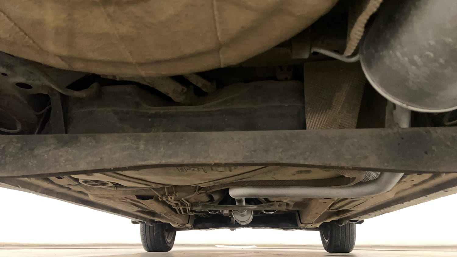 Used 2017 Ford Figo Titanium 1.2 Ti-VCT Petrol Manual extra REAR UNDERBODY VIEW (TAKEN FROM REAR)