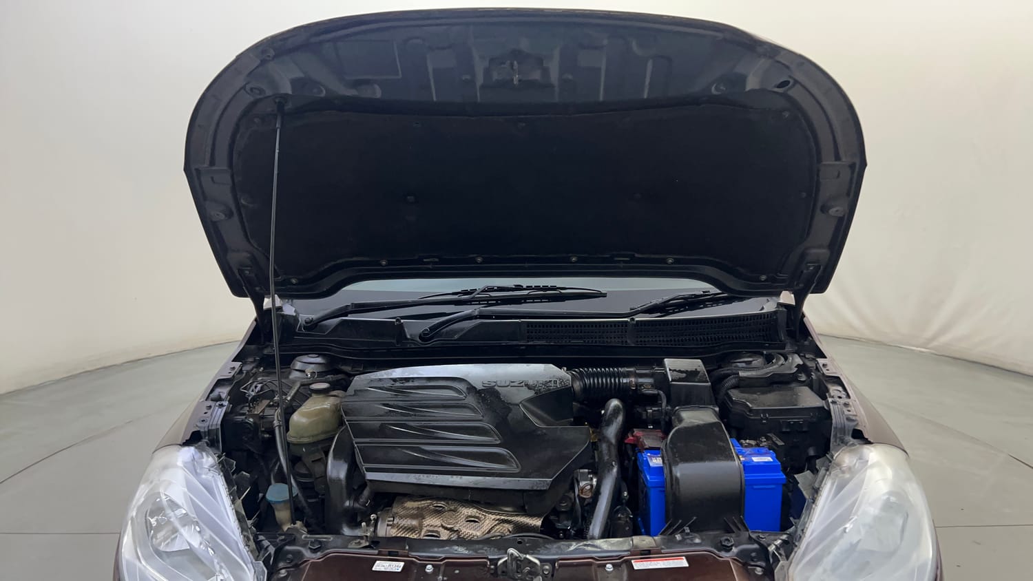 Used 2016 Maruti Suzuki S-Cross Delta 1.6 Diesel Manual engine ENGINE & BONNET OPEN FRONT VIEW