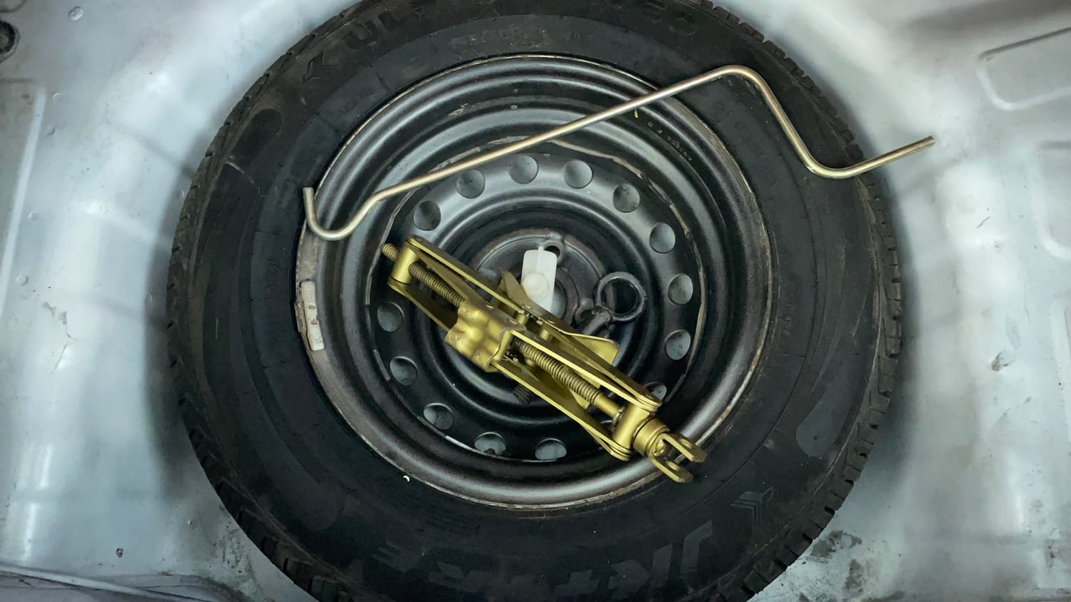 Used 2020 Hyundai Santro Sportz Petrol Manual tyres SPARE TYRE VIEW