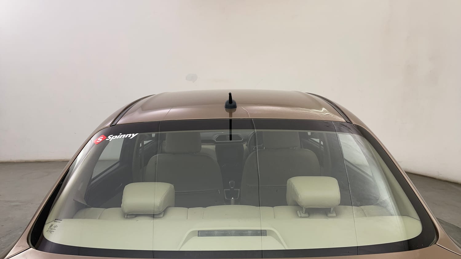 Used 2018 Maruti Suzuki Dzire VXi AMT Petrol Automatic exterior BACK WINDSHIELD VIEW