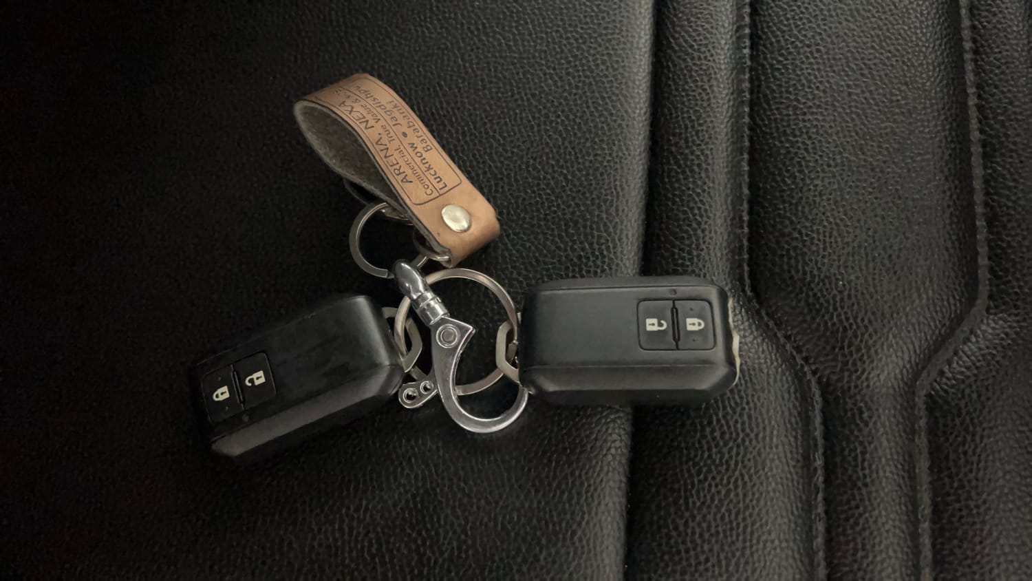 Used 2022 Maruti Suzuki Brezza Zxi Plus Dual Tone Petrol Manual extra CAR KEY VIEW