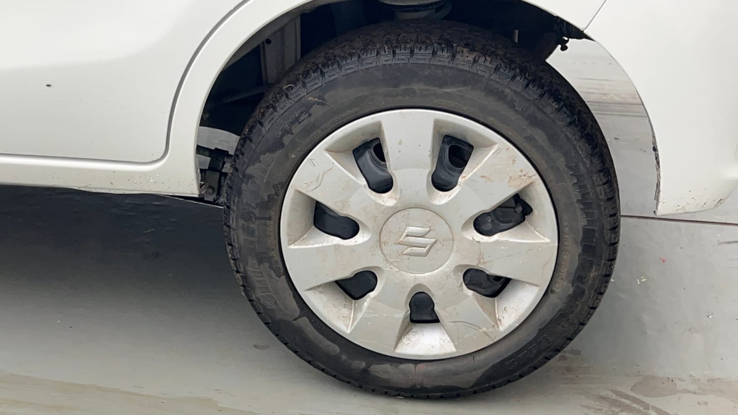Used 2017 Maruti Suzuki Alto K10 VXi Petrol Manual tyres LEFT REAR TYRE RIM VIEW