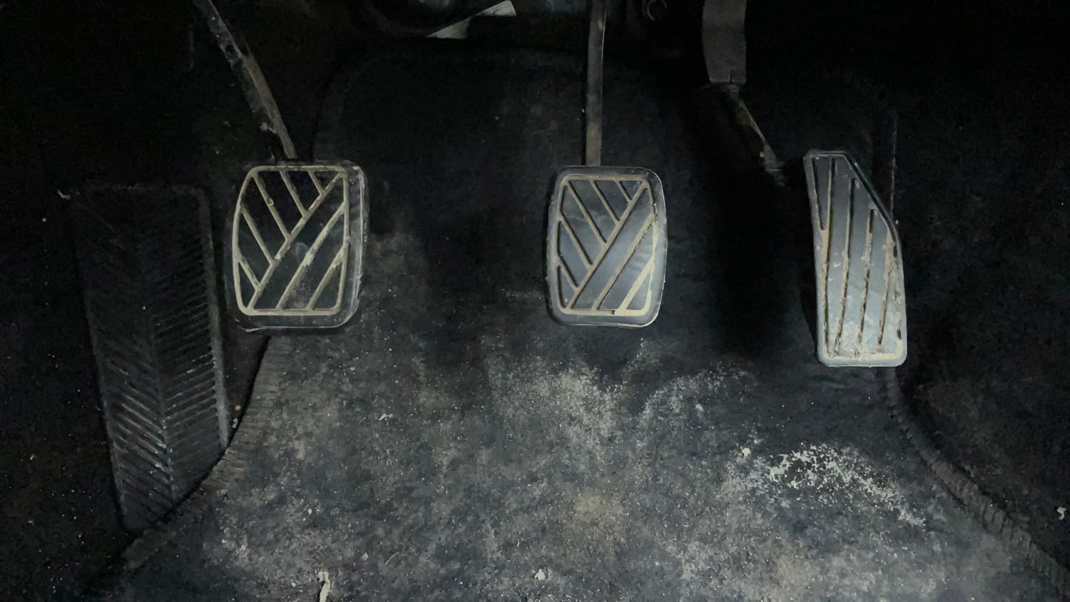 Used 2019 Maruti Suzuki Baleno Delta MT Petrol Manual interior PEDALS VIEW