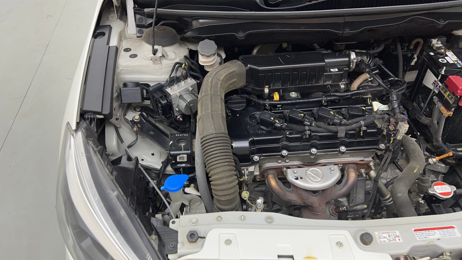 Used 2022 Maruti Suzuki Ciaz Alpha 1.5 AT Petrol Automatic engine ENGINE RIGHT SIDE VIEW