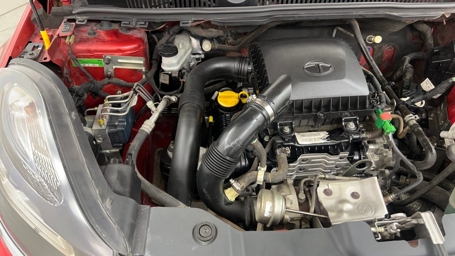 Used 2018 Tata Nexon XZA Plus Petrol Petrol Automatic engine ENGINE RIGHT SIDE VIEW