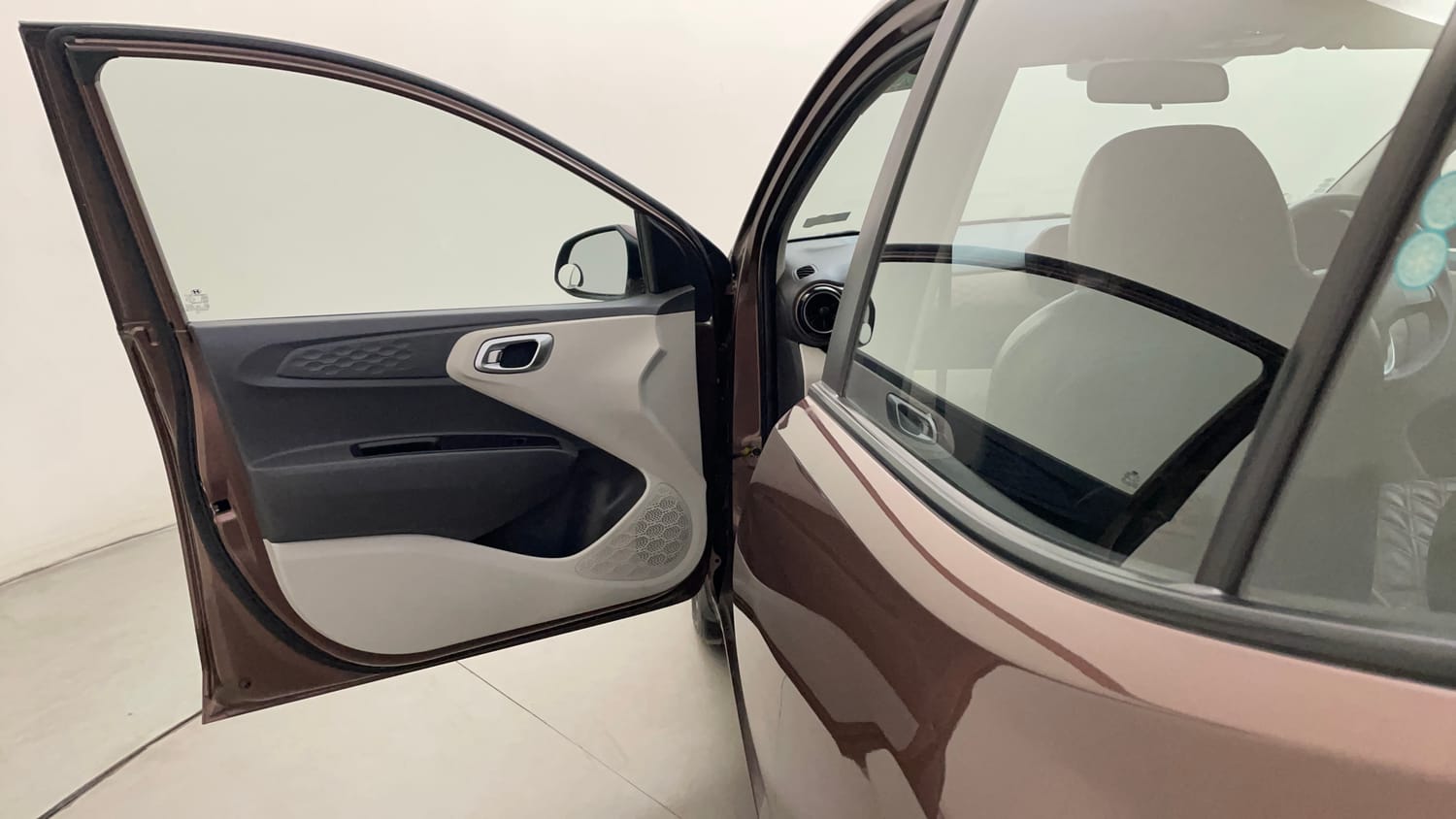 Used 2020 Hyundai Aura SX Plus 1.2 AMT Petrol Petrol Automatic interior LEFT FRONT DOOR OPEN VIEW